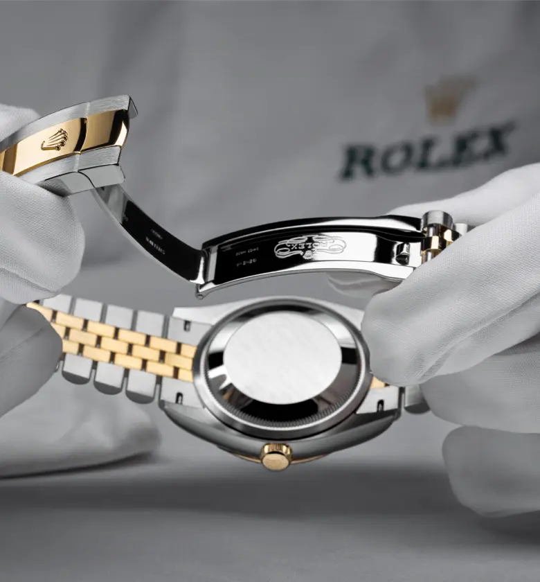 La procedura della revisione completa Rolex